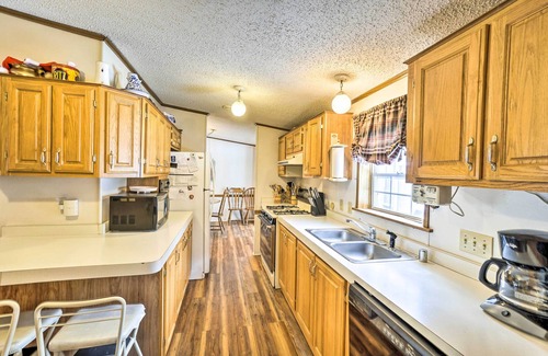 Sugar Grove Casa | Rustic Family Home + Acreage ~ 20 Mi Hocking Hills