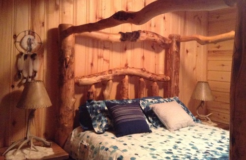 Rutheron Cabina | Familia Rustic Retreat Logia