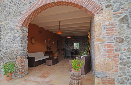 Sils Cabaña | MASÍA RÚSTICA IDEAL PARA FAMILIAS CON PISCINA PRIVADA Y GRAN JARDÍN