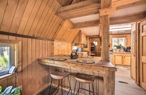 Florissant Cabina | Rustic Florissant A-Frame w/ Spacious Deck!