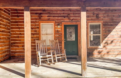 Fort Payne Casa | Rustic Getaway Tucked Away at Little River Canyon