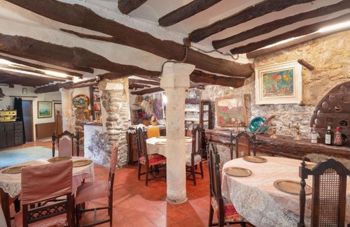 Tolva Casa | Rustic Holiday Home in Tolva near Mont Rebei Lake