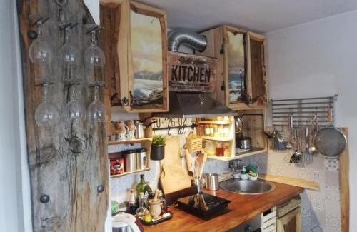 Kremna Casa | Rustic Home Tara