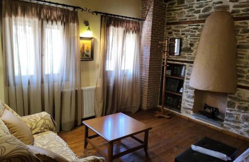 Eleutheroupoli Casa | Rustic House