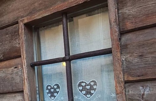 Tesero Apartamento | Rustic house in historic 1600s
