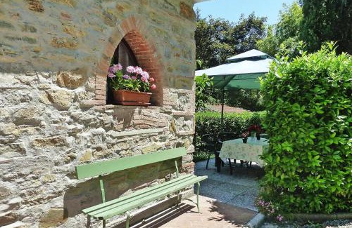 Ripafratta Casa | Rustic House in Tuscany with Shared Pool