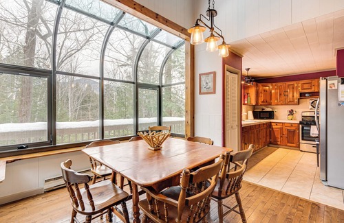 Intervale Cabaña | Rustic Intervale Hideaway w/ Deck & Wooded Views!
