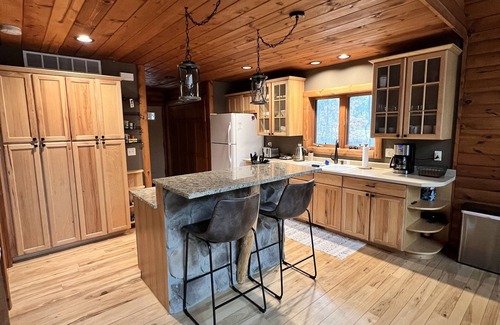Nekoosa Cabina | Rustic; Lodge Perfect Gateway; golf and lake