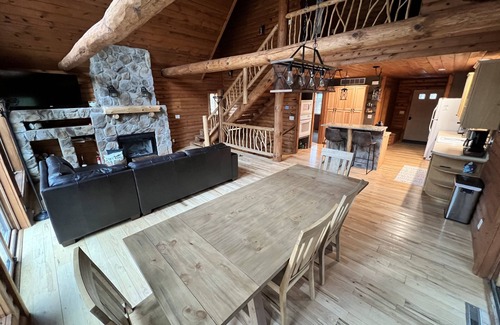 Nekoosa Cabina | Rustic; Lodge Perfect Gateway; golf and lake