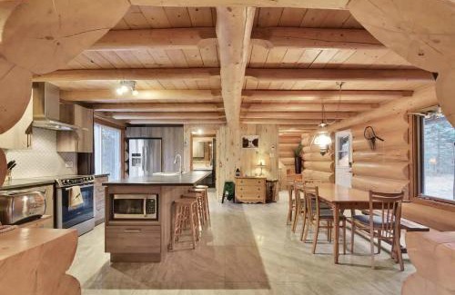 Mauricie Casa | Rustic Log Chalet in Nature - Chalet Le Melisse