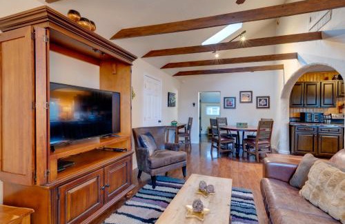 Green Mountain Falls Casa | Rustic Log Cabin with Studio about 5 Mi to Pikes Peak!