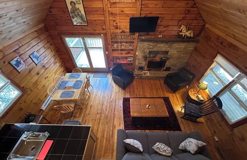 Champion Cabina | Rustic Cabin Ubicado en Laurel de montaña Cerca de 7 Springs / Hidden Valley