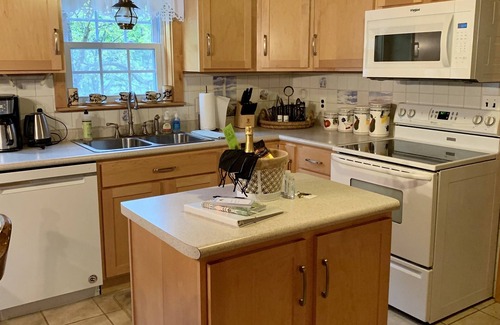 Baileys Harbor Casa | Rustic Log Home located near Baileys Harbor