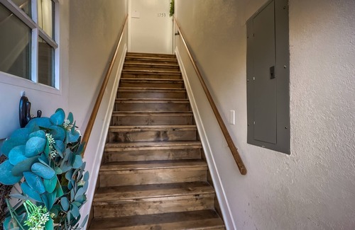 Overland Apartamento | Rustic Luxe Studio - Cozy Studio/ minutes to Downtown