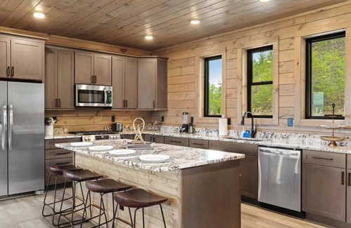 Walland Cabina | Rustic Luxury Cabin Retreat in Walland