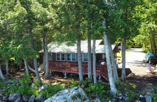 Hartland Cabaña | Rustic Maine Camp on shores of Great Moose Lake