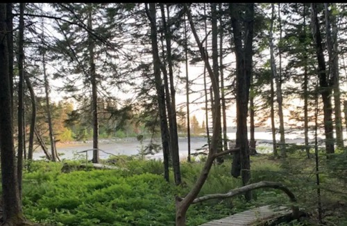 Brooklin Cabaña | Rustic Maine Cottage