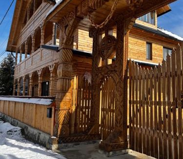 Ocna Sugatag Casa | Rustic Maramureș