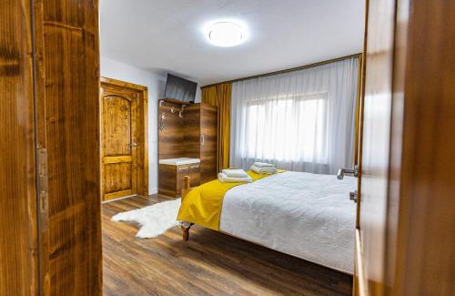 Ocna Sugatag Casa | Rustic Maramureș