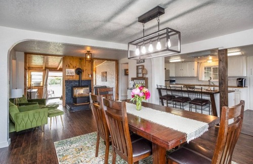 Milton-Freewater Otro | Rustic modern farmhouse. Enjoy the peace and privacy of Uribe farm.