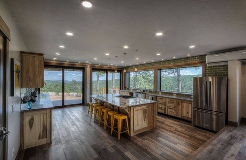 Colonial Pine Hills Casa | Rustic Mountain Modern Home With Breathtaking Black Hills Views!