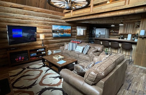 Kalispell Cabina | Rustic MT Cabin