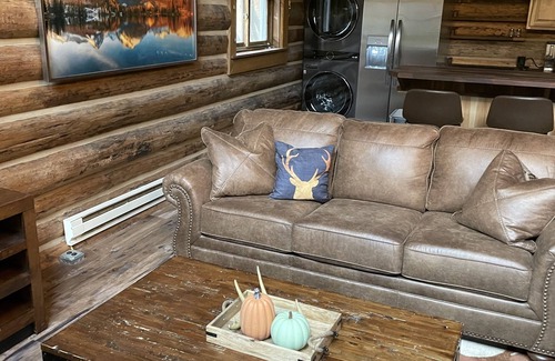 Kalispell Cabina | Rustic MT Cabin