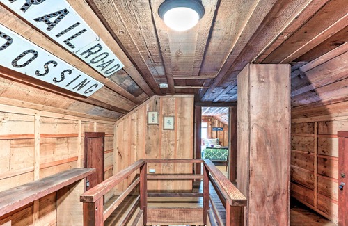Sugar Pine Cabina | Rustic Oakhurst Cabin ~ 8 Mi to Yosemite NP!