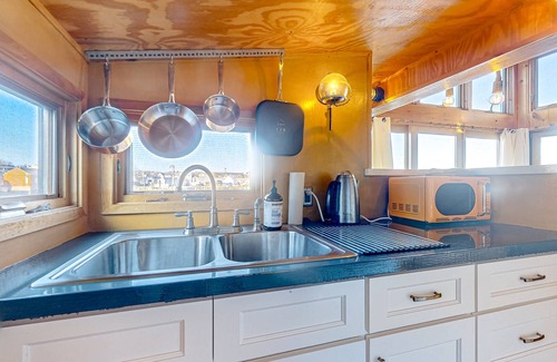 Rockport Casa | Rustic Oceanfront Studio on Rockport Harbor, Wifi, Loft