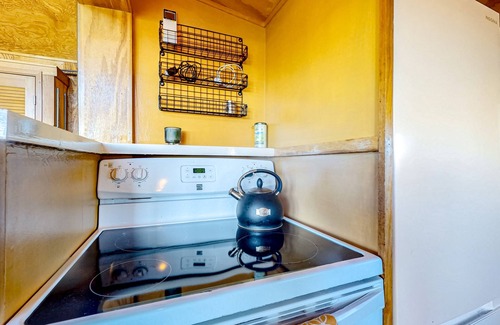Rockport Casa | Rustic Oceanfront Studio on Rockport Harbor, Wifi, Loft