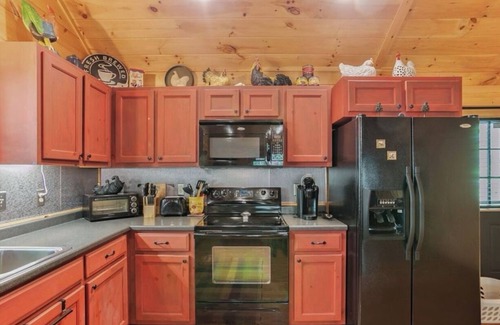 Morganton Cabina | Rustic Pines-cozy & charming