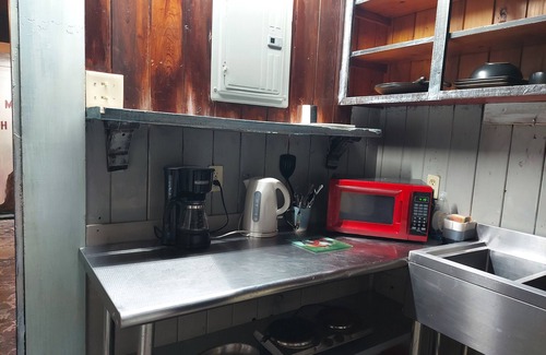 Tropic Apartamento | Rustic private apt. "zen" @ Eau Gallie Downtown & 5 minutes Melbourne Beach