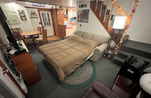 Plymouth Apartamento | Rustic Retreat 3 min Walk From Main St Plymouth