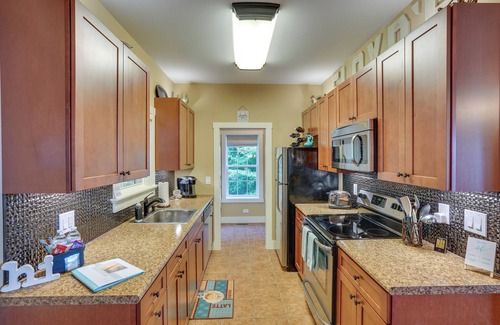 Cadiz Cabaña | Rustic Retreat in Cadiz: On Lake Barkley