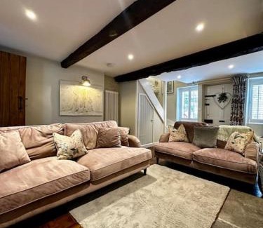 Beckington Casa | Rustic retreat in the Somerset countryside