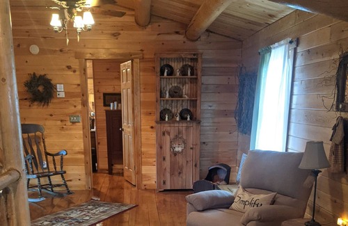 Perham Cabina | Rustic Retreat Lodge LLC