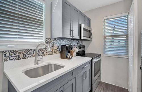 Poinciana Park Apartamento | Rustic Retreats Cozy 1BR For 4 Guests Minutes From Las Olas