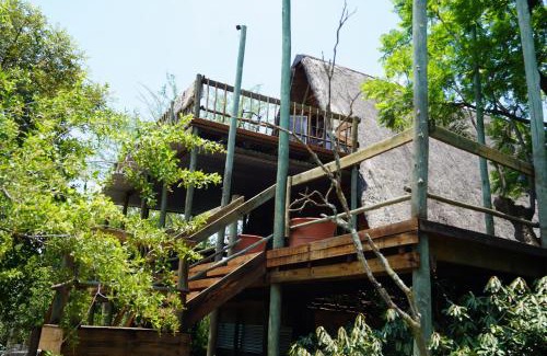 Buffelspoort Casa | Rustic River & Bush Escape