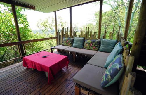 Buffelspoort Casa | Rustic River & Bush Escape