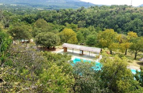 Buffelspoort Casa | Rustic River & Bush Escape