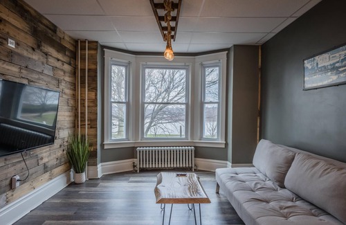 Harrisburg - Hershey Apartamento | Rustic Riverfront Retreat
