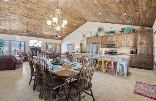 Sabinal Casa | Rustic Riviera Sleeps 28w/5bdrm OptHeatedPool PingPong FREE FrioAccess@ConcanVIP