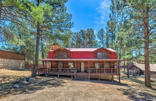Ruidoso Casa | Rustic Ruidoso Log Cabin with Hot Tub and Deck!