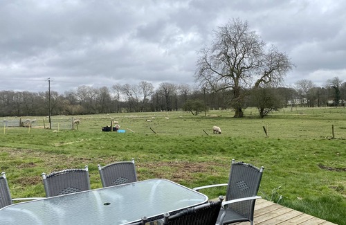 Thetford Cabina | Rustic Rural Countryside Retreat