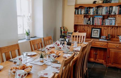 Narberth Casa | Rustic Rural Retreat with BBQ and Soft Play Room