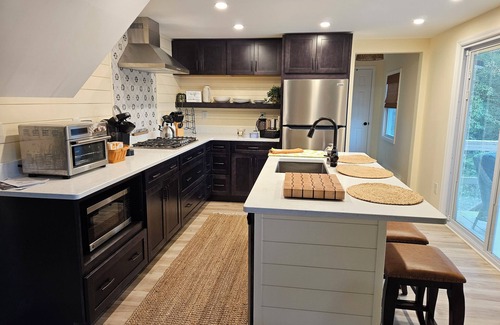 Lake Desolation Casa | Rustic setting/modern conveniences, 12 miles from downtown Saratoga Springs.