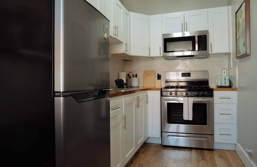 East Hollywood Apartamento | Rustic Studio in Los Feliz - Fully Furnished