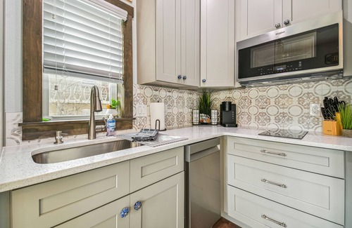 Dunedin Casa | Rustic Tiny Home on Pinellas Trail w/ Heated Pool