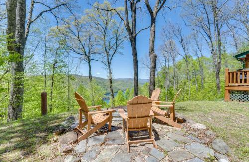 Topton Casa | Rustic Topton Cabin with Game Room and Private Hot Tub
