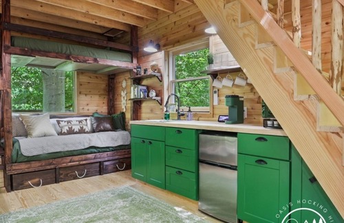 Logan Casa | Rustic Treehouse Oasis in Hocking Hills -Adventure Awaits